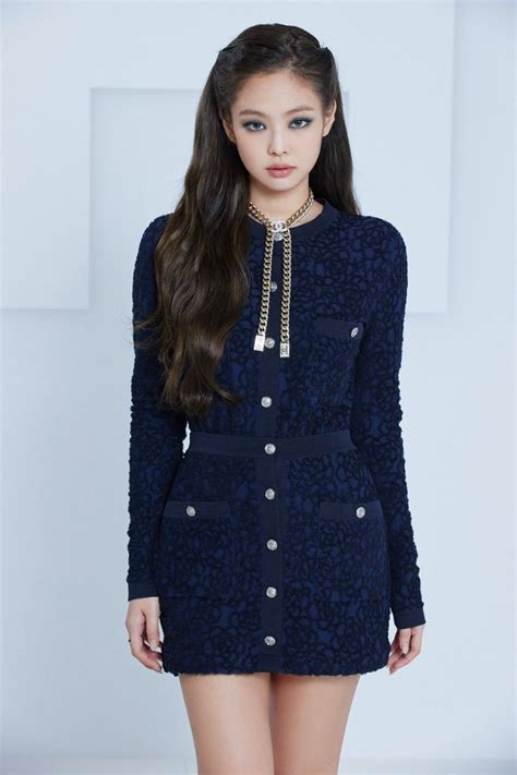 jennie kim chanel outfit